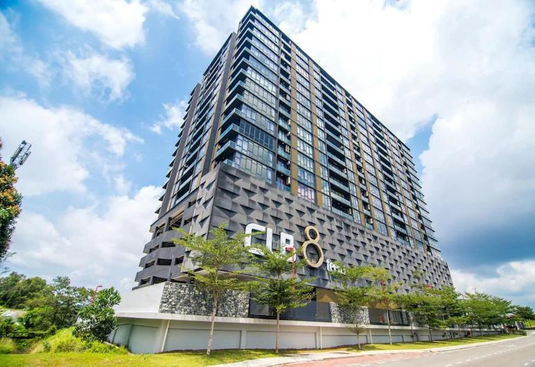 Apartment Cube 8 Teens Taman Mount Austin By Uha