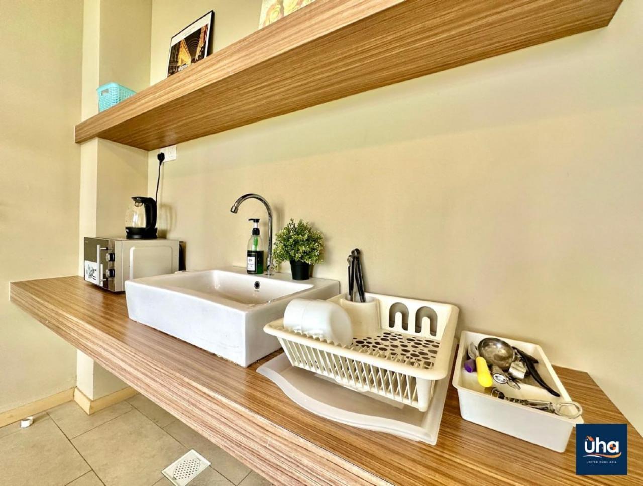 Cube 8 Teens Taman Mount Austin By Uha Apartment *